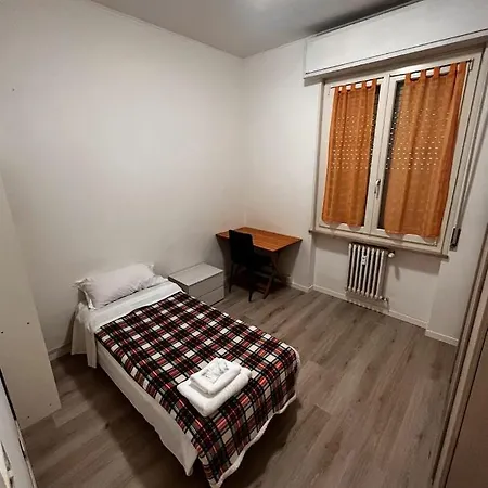 Grandi Gruppi, Soluzione Ideale, Amici O Famiglie. * Parma